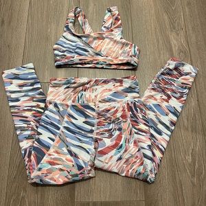 3 Old Navy gym sets size 6/7